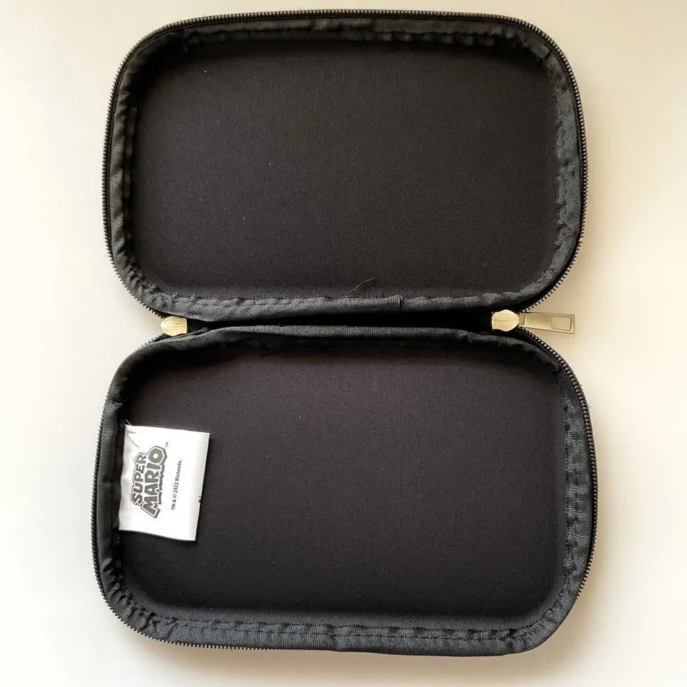 SUPER MARIO BROS GADGET CASE 2022 NINTENDO